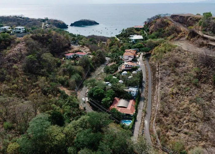 Glamping Tortuga Campo de lujo Playa Ocotal